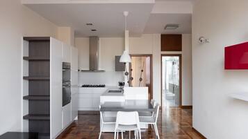 Mikrowelle, Geschirrspüler