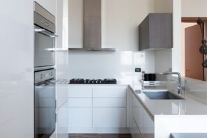 Mikrowelle, Geschirrspüler