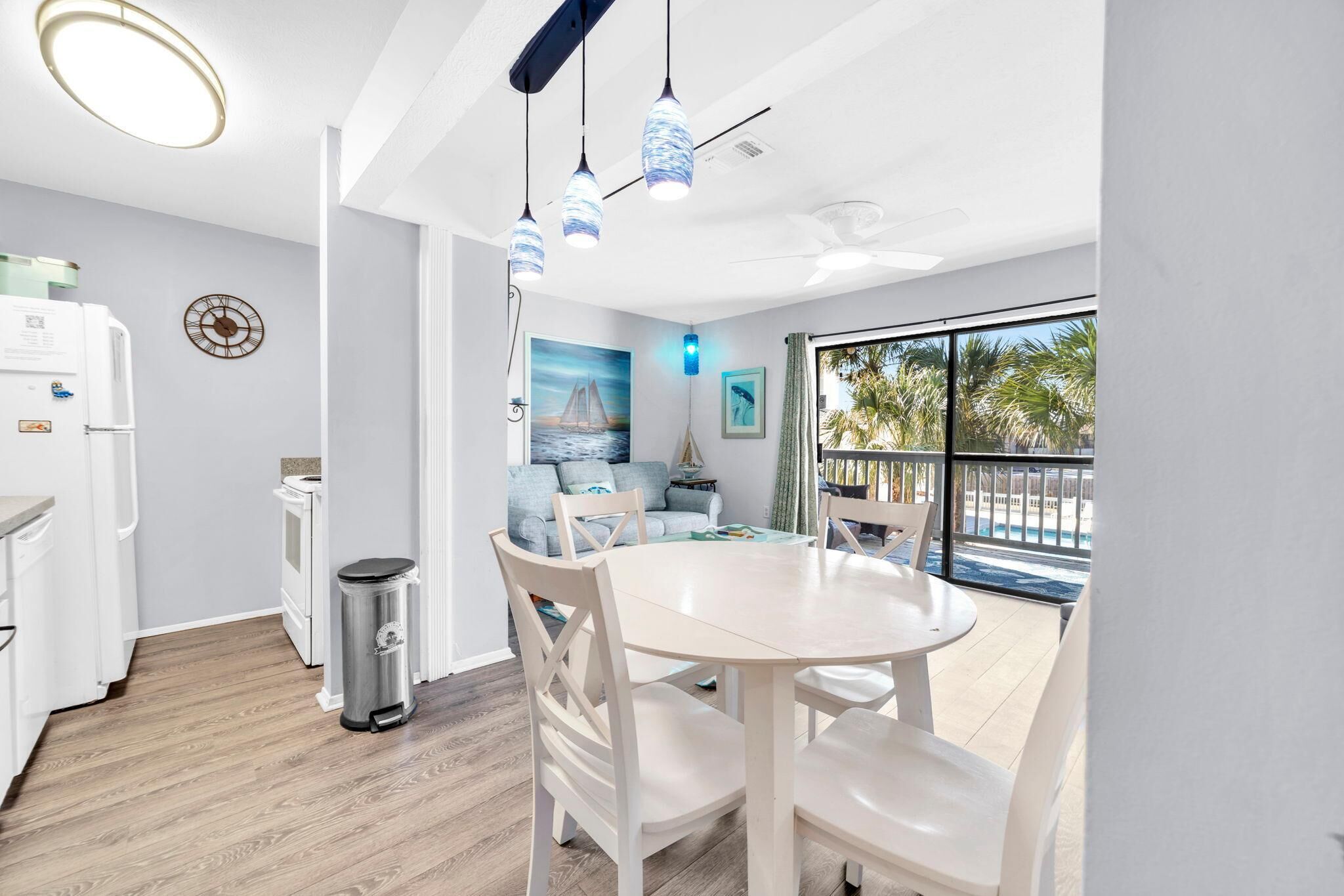 公寓客房, 1 張加大雙人床和 1 張沙發床 (Endless Summer E10- Sunset Shack) | 用餐區