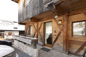 Exterior detail - Casa Col 3, a charming two-room apartment (Cortina d´Ampezzo)