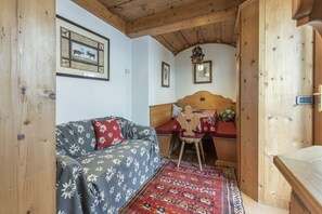 Interior - Casa Col 3, a charming two-room apartment (Cortina d´Ampezzo)