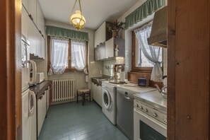 Fridge, microwave, oven, dishwasher - Casa Coccola, panoramic and surrounded by nature (Cortina d´Ampezzo)