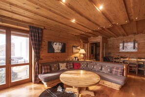 TV - Casa Merisanda, comfortable and surrounded by Natur (Cortina d´Ampezzo)