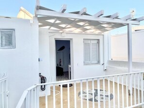 Property grounds - CABARNUS HOUSE IN PAROIKIA, PAROS! (Paros)