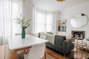 Interior - Modern 5-bed Home in Maida Vale (London)
