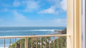 Interior - Scorpio Unit 3 is a relaxed waterfront holiday apartment in the heart of Yamba (Yamba)