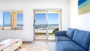 Smart TV - Scorpio Unit 3 is a relaxed waterfront holiday apartment in the heart of Yamba (Yamba)
