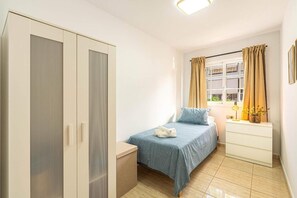 2 Schlafzimmer, Bügeleisen/Bügelbrett, WLAN, Bettwäsche