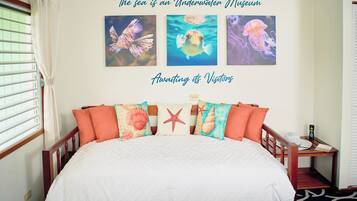 منزل - ٦ غرف نوم - بشرفة - بمنظر للبحر | خزنة داخل الغرفة ومكواة/لوح كي وواي فاي مجانًا