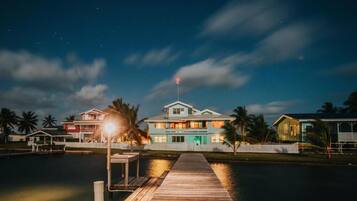 House, 6 Bedrooms, Balcony, Sea View | Exterior