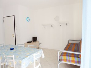 อพาร์ทเมนท์, 2 ห้องนอน, ลานระเบียง, วิวสวน | 3 ห้องนอน