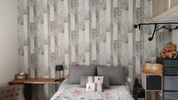 Fer et planche Ă repasser, accĂšs Internet, draps fournis