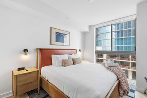 1 bedroom, iron/ironing board, WiFi, bed sheets - 1BR Suite | FIFA Fan Fest & Free Parking (Miami)