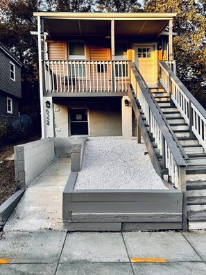 Uklassifisert bilde, 5 av 16, knapp