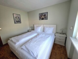 Deluxe Apartment, Mountain View | Soundproofing, iron/ironing board, free WiFi - Gardenia-Altach (Altach)