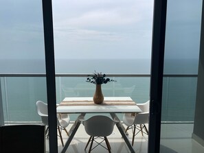 Khu ẩm thực ngoài trời