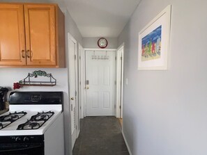 Interior - 3 BEDROOMS 2 BATH 1ST FLOOR UNIT
3 BEDROOMS, ONE FULL BATH 2ND FLOOR UNIT (Surf City)