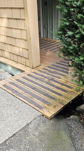 La Vie en Rose - A fabulous ground-level unit with deck facing Meares Island.