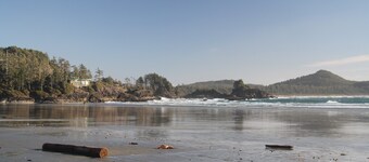 La Vie en Rose - A fabulous ground-level unit with deck facing Meares Island.