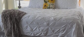 Peace Hill Farm Bed and Breakfast. Private Suite with Luxury Bath & Scenic Views