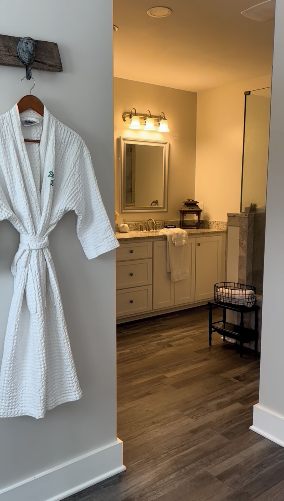 淋浴设施、吹风机、毛巾、肥皂