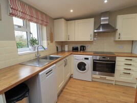 Dishwasher, cookware/dishes/utensils
