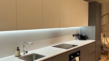 Apartment, 1 Bedroom, Patio, Garden View | Interior