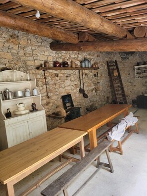 Dining - Holiday Home "Gîte Sur La Voûte" at Mas du Tilleul, Large Pool, Private Terrace (Courry)