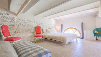 Fer et planche à repasser, Wi-Fi, draps fournis