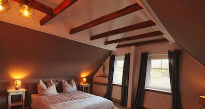 Idyllically situated apartment Logafeld in the Leeraner Meeden, pet friendly!