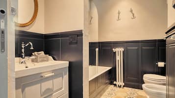 Apartment | Badezimmer