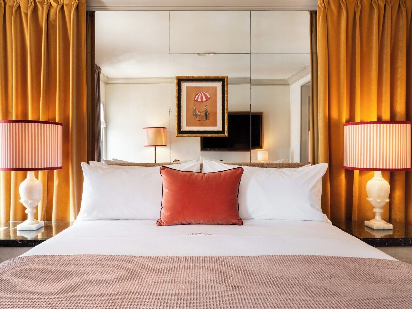 Zimmer, 1 King-Bett, Erdgeschoss | Italienische Bettbezüge von Frette, hochwertige Bettwaren, Minibar