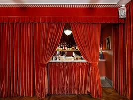 Bar (en la propiedad)