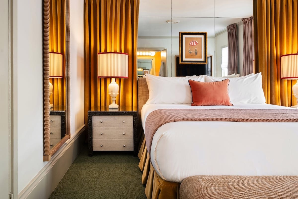 Deluxe-værelse - 1 kingsize-seng - handicapvenligt | Italienske lagner fra Frette, premium-sengetøj, minibar