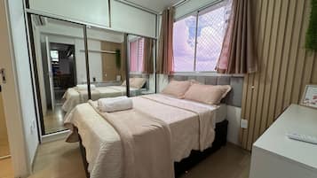 Apartment | Desk, laptop workspace, iron/ironing board, free WiFi