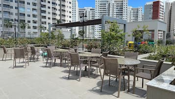 Apartamento | Opções para refeição ao ar livre