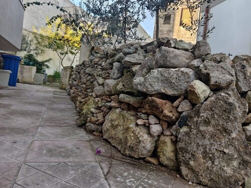 Holiday Home 'Db - Mimosa' with Private Terrace, Wi-Fi and Air Conditioning