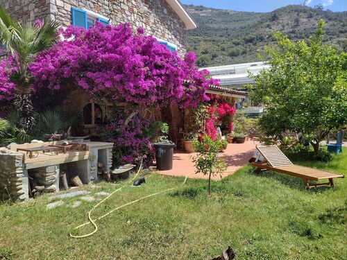 Holiday Home 'Piccolo Angolo di Paradiso' with Private Terrace, Garden & Wi-Fi