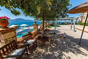 Terrace/patio - Hotel SAN SAENA (Orikum)