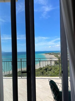 Familien-Suite, Balkon, Meerblick | Blick vom Balkon