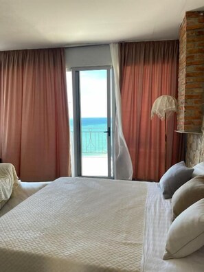 Family Suite, Balcony, Sea View | Free WiFi, bed sheets - Hotel SAN SAENA (Orikum)