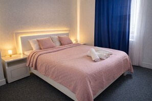 Fer et planche à repasser, Wi-Fi, draps fournis