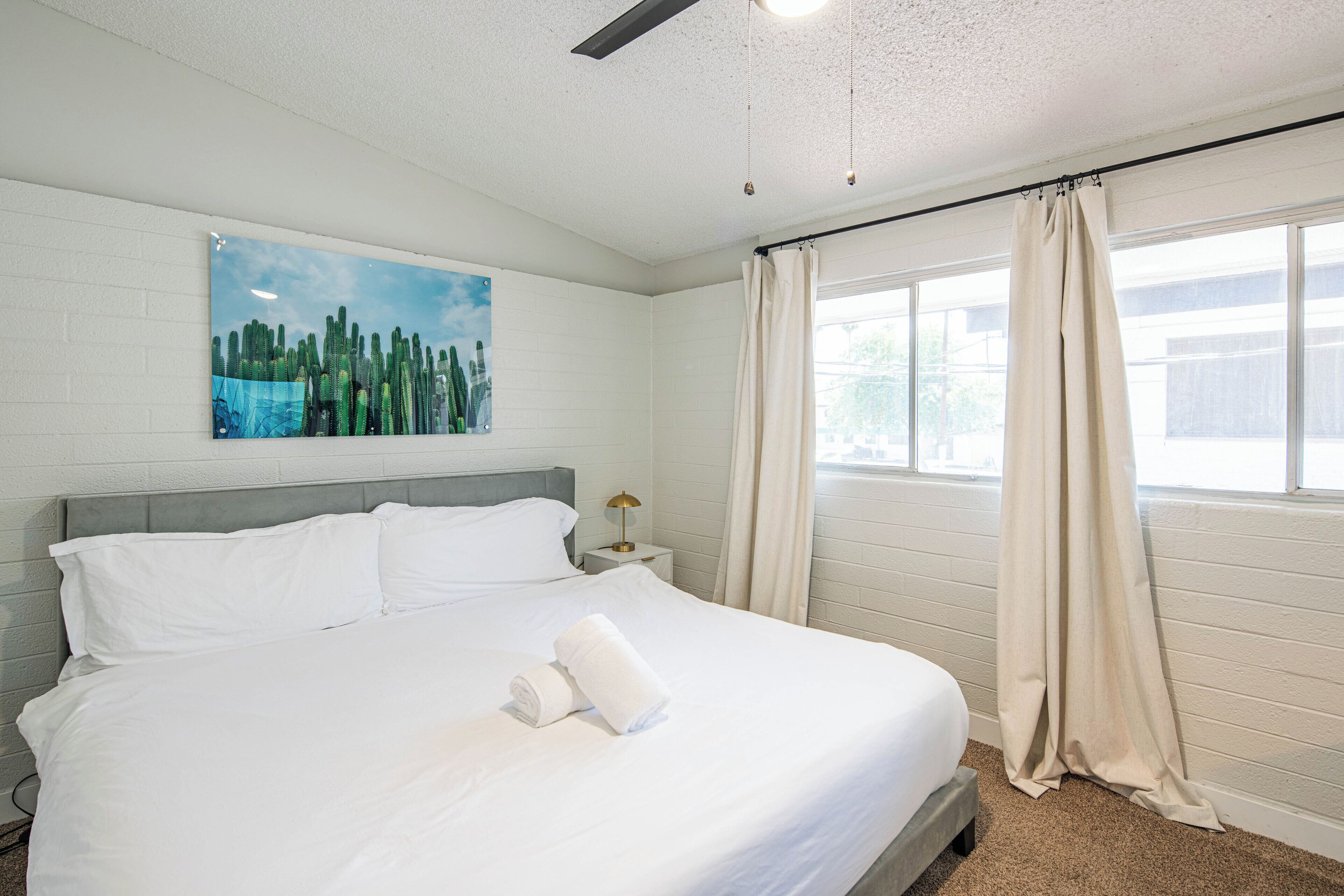 Silitysrauta/-lauta, ilmainen Wi-Fi