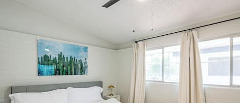 Iron/ironing board, free WiFi