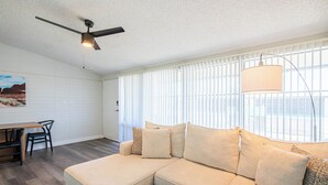 Unclassified image, 4 of 8, button - Dwell (Scottsdale)