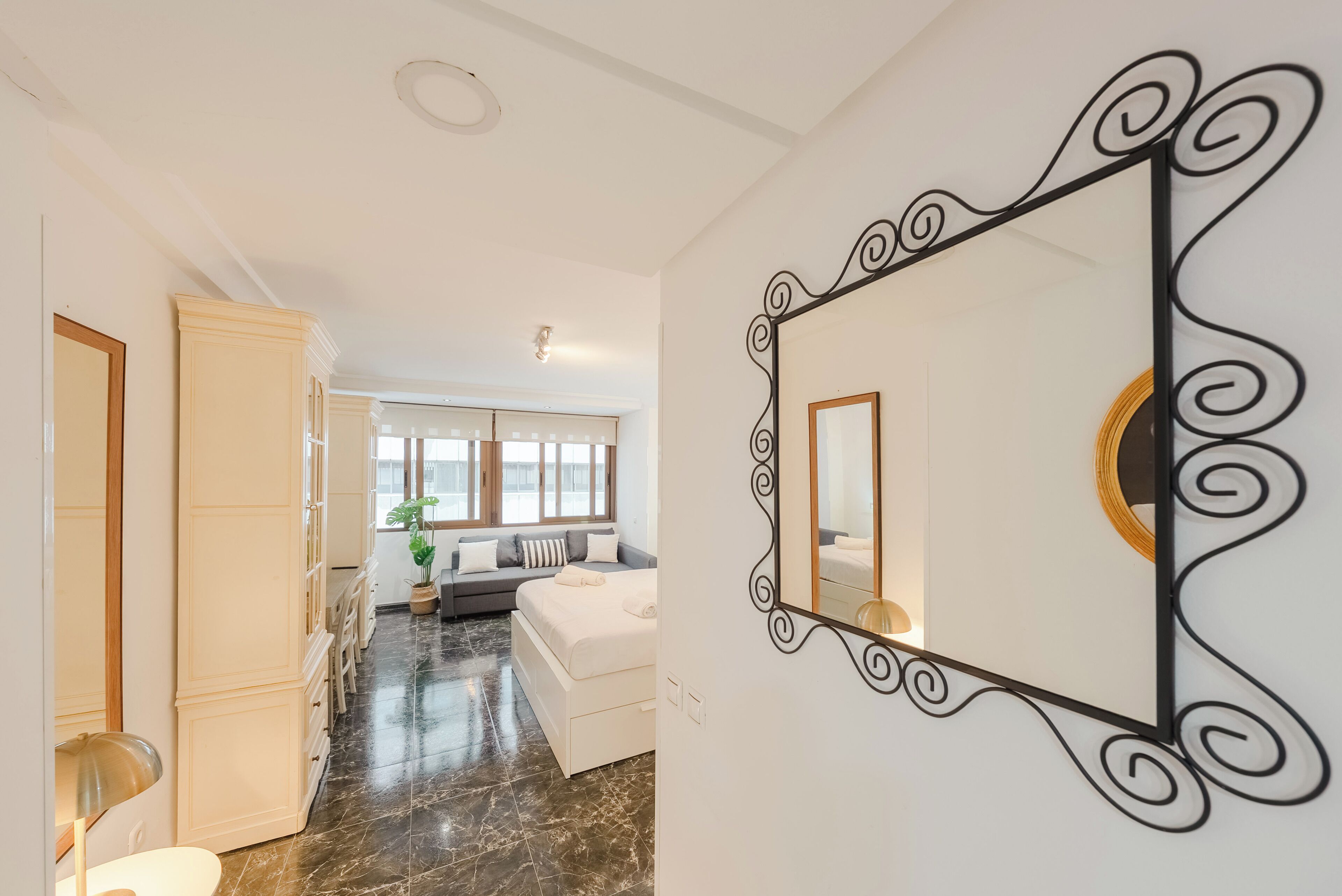 Studio Standar, pemandangan kota | Setrika/meja setrika dan Wi-Fi gratis