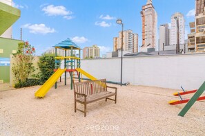 Children's area - Apt w/ BBQ & Balcony, 400m From the Beach Leaa0506 (Picarras)