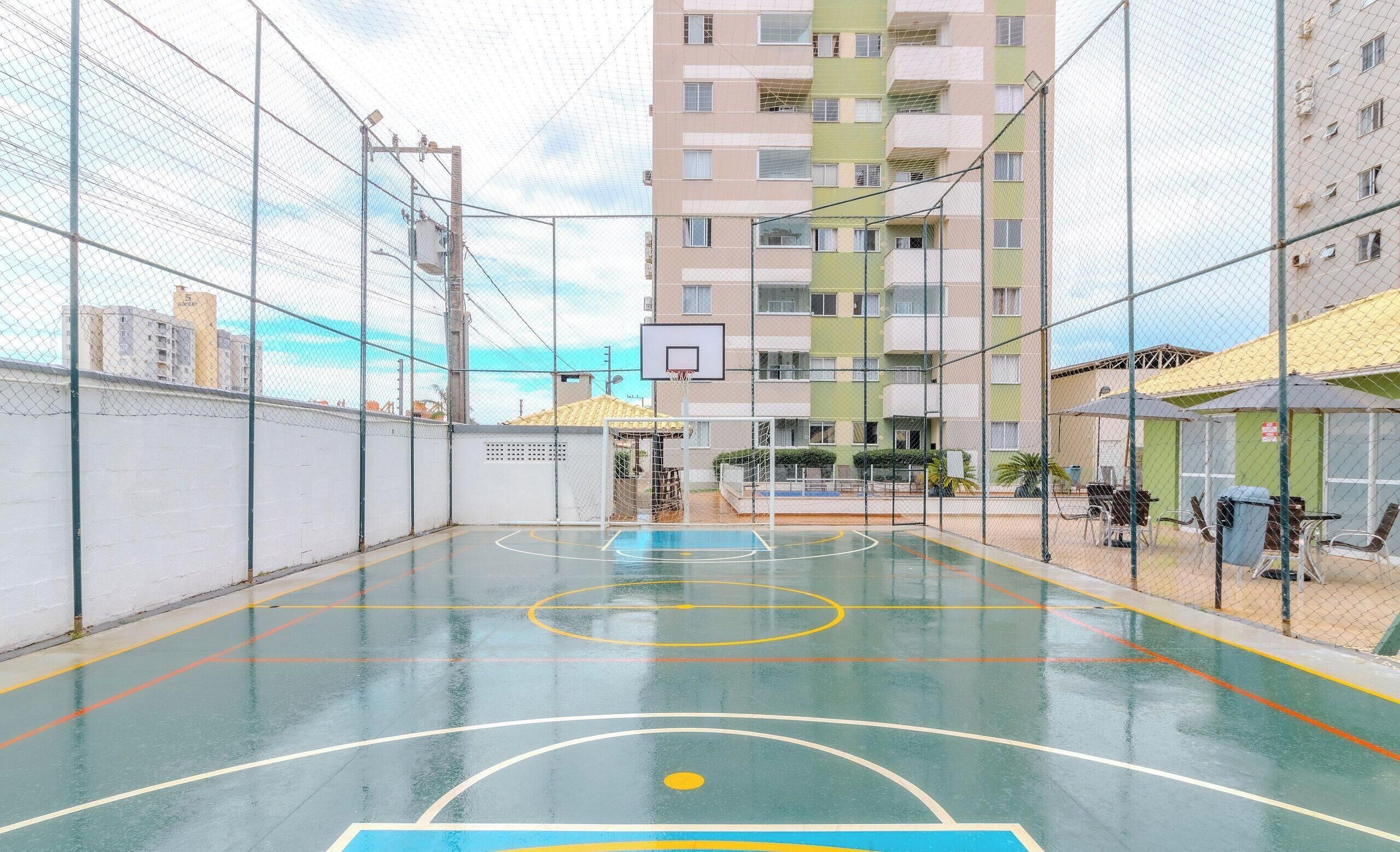 Basic Apartment | Sports court