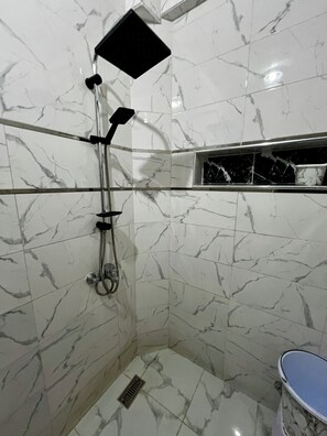 Shower, towels, toilet paper - Quiet apartment in Awrir (Agadir)