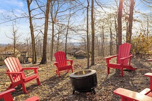 Property grounds - One-level w/FirePit, 2 Living Areas & Resort Amens (Hedgesville)